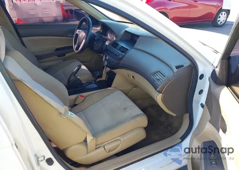 2010 Honda Accord 2.4 Lx-P z USA, uszkodzony, nr VIN 1HGCP2F43AA125893